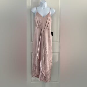 Express Faux Wrap Asymmetrical Light Pink Midi Dress.
Size Small.